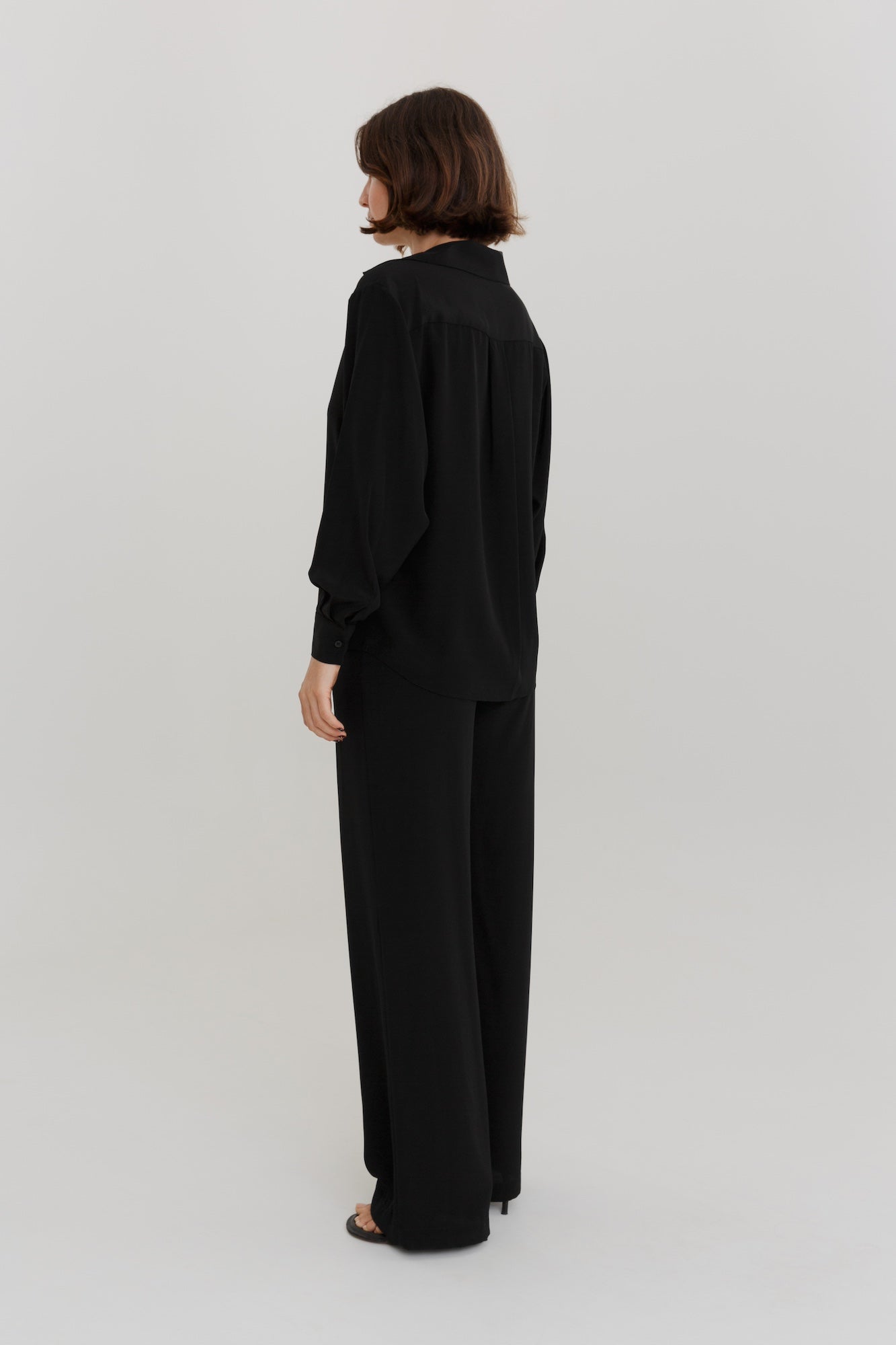 Classic Silk Shirt in Black | SAINT
