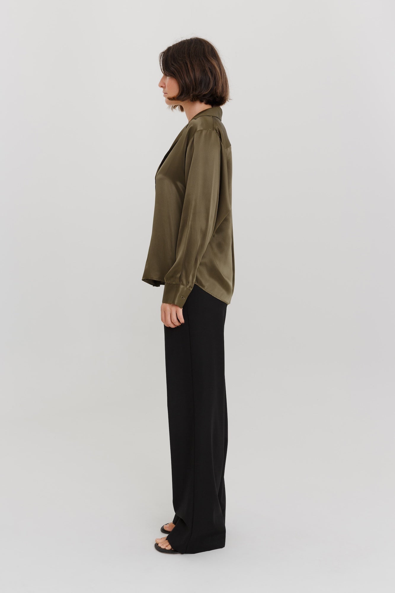 Classic Silk Shirt in Olive | SAINT